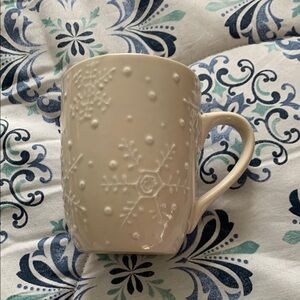 Cream Snowflake Embossed Mug